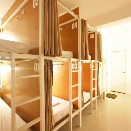 Nomadsmnl Hostel Paranaque City Buitenkant foto