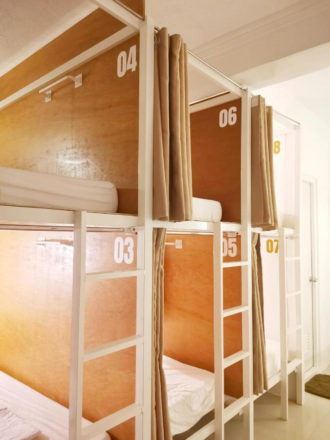 Nomadsmnl Hostel Paranaque City Buitenkant foto