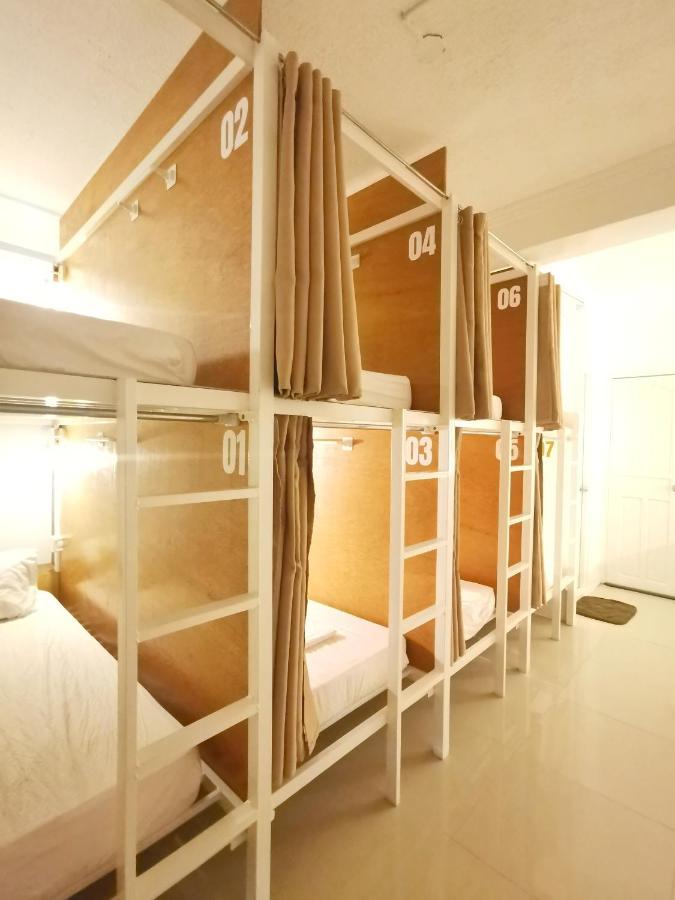 Nomadsmnl Hostel Paranaque City Buitenkant foto